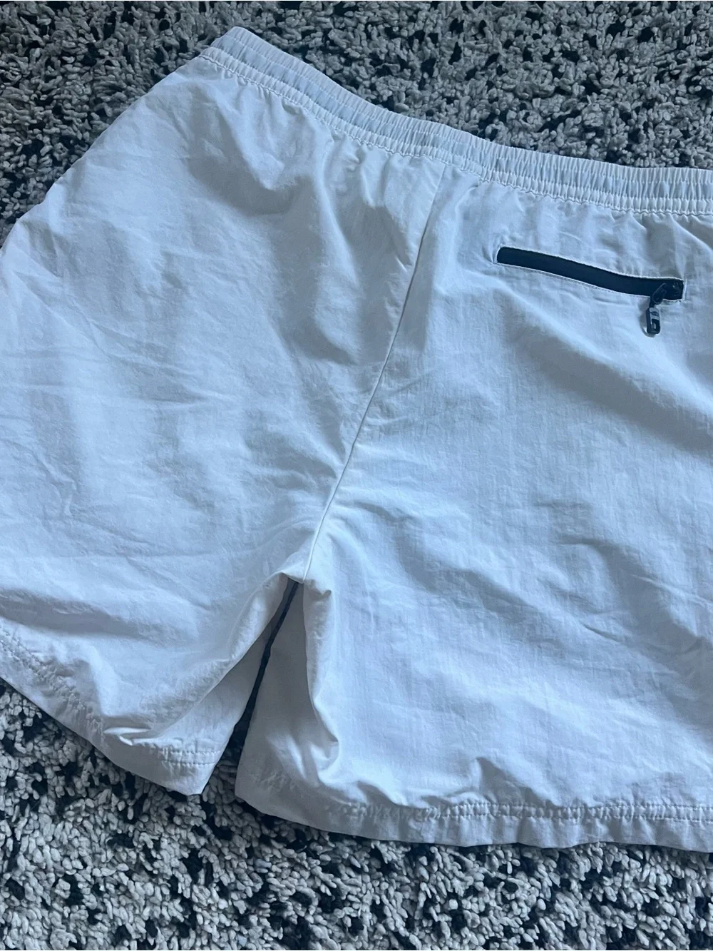 The North Face TNF Outline Shorts Gardenia White Pride Flag Logo Men’s Small